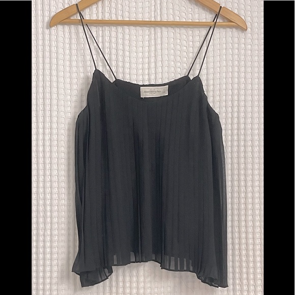 NWT Abercrombie & Fitch Tank Top Blouse | Size Small - Picture 1 of 4
